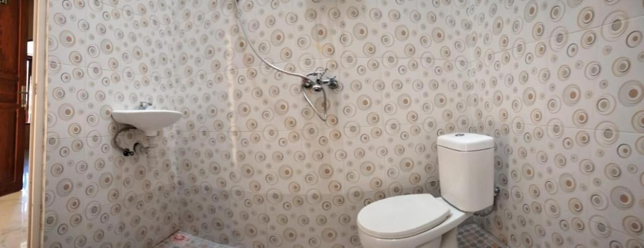 Hotel Nur Cahaya - Syariah Probolinggo Exteriör bild
