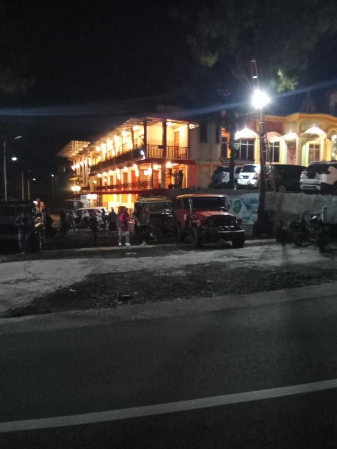 Hotel Nur Cahaya - Syariah Probolinggo Exteriör bild