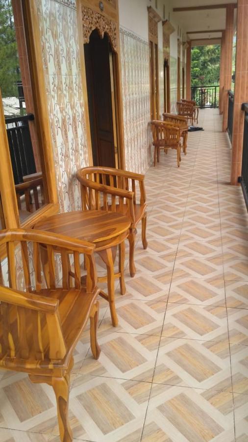Hotel Nur Cahaya - Syariah Probolinggo Exteriör bild